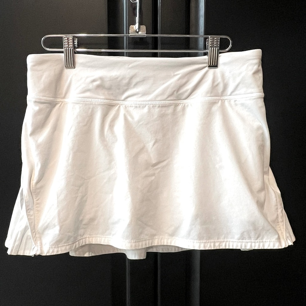 Size 6 White Lululemon | Pleated Skort